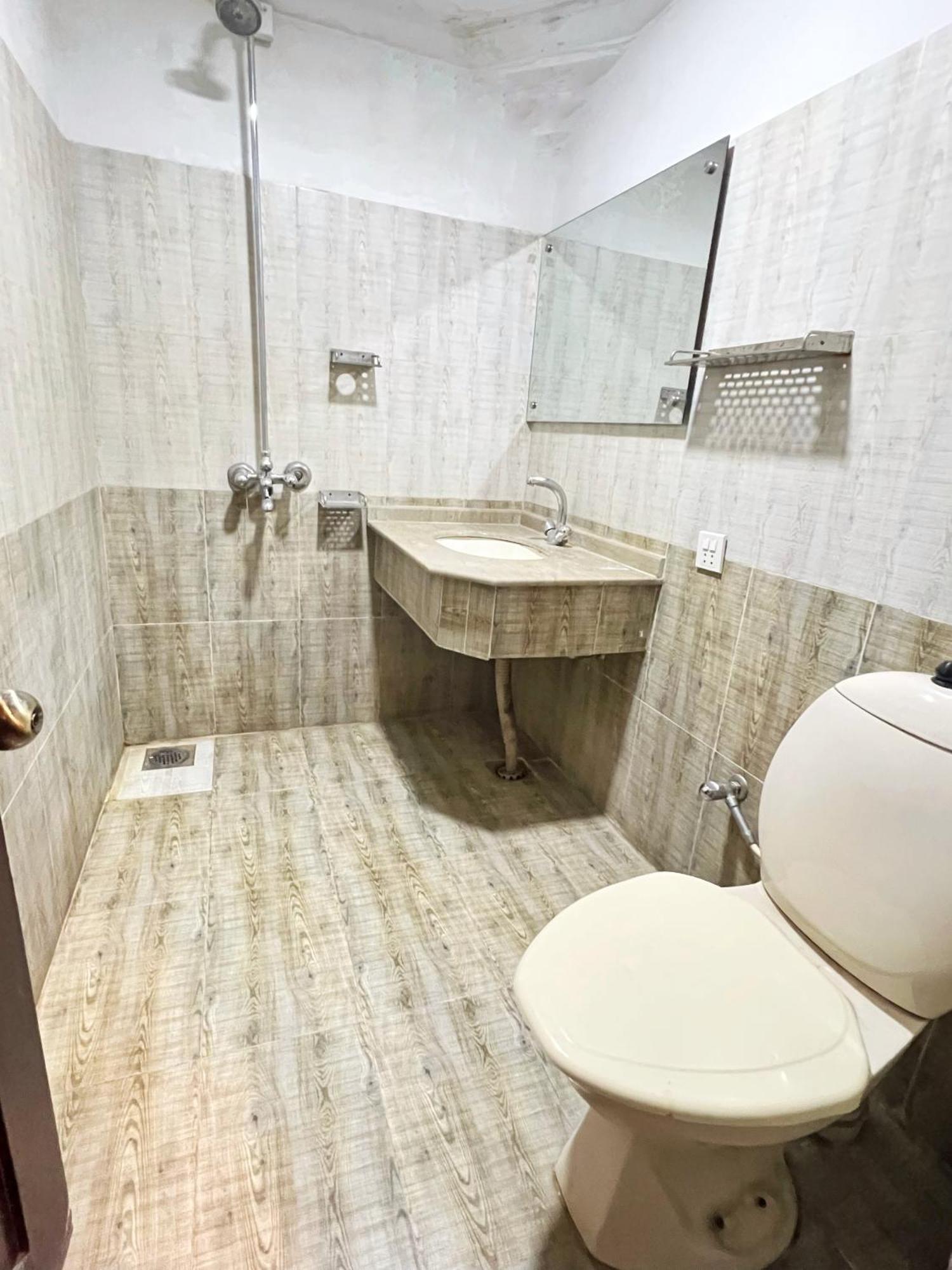 The Grand Hotel Multan Luaran gambar