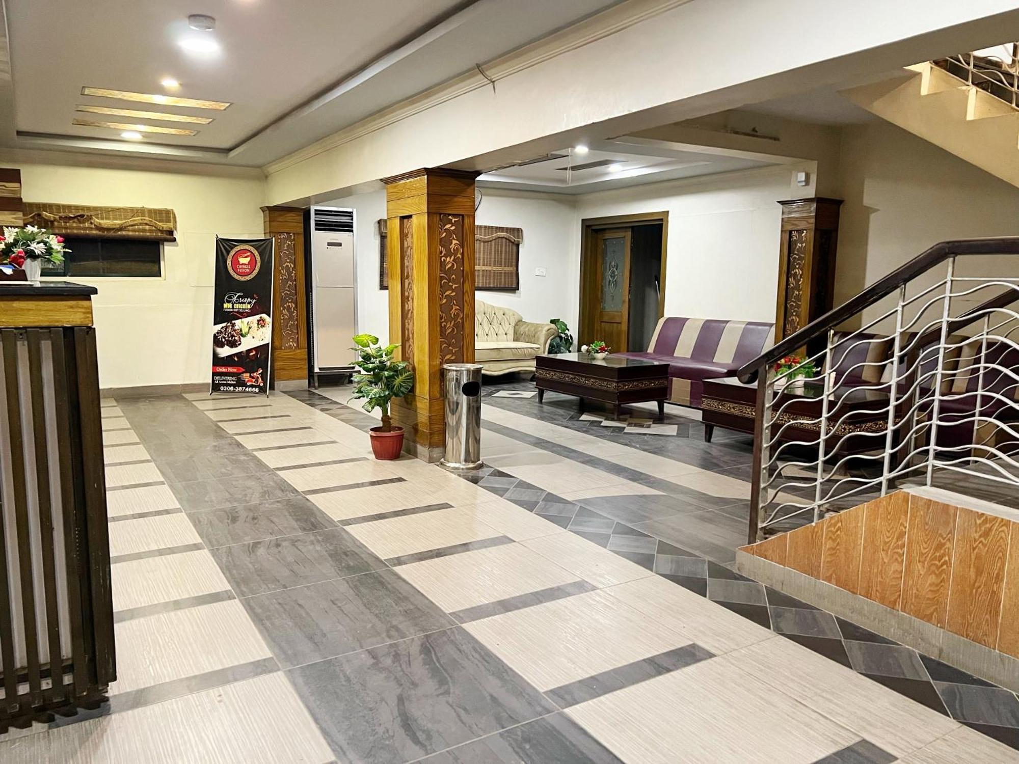 The Grand Hotel Multan Luaran gambar